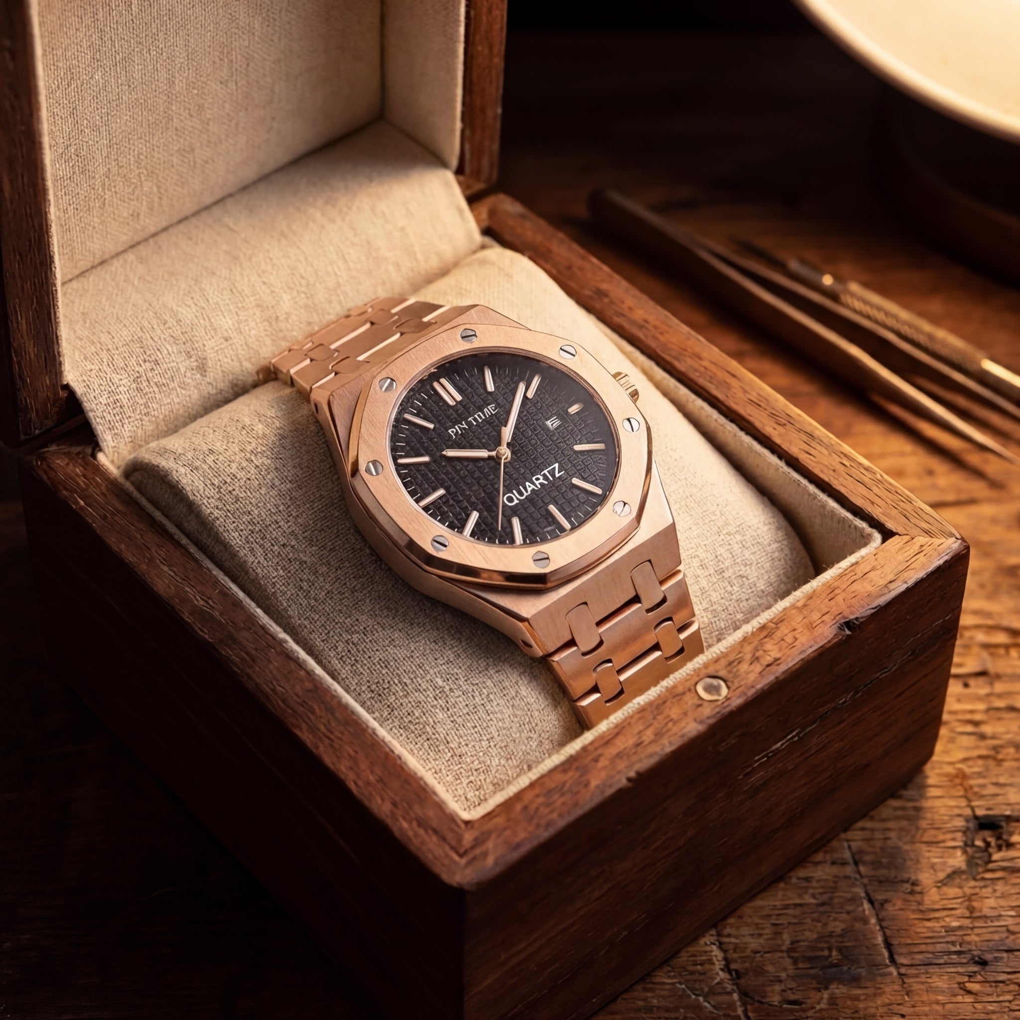 Montre Quartz Automatique Plaqué Or Rose pour Femme