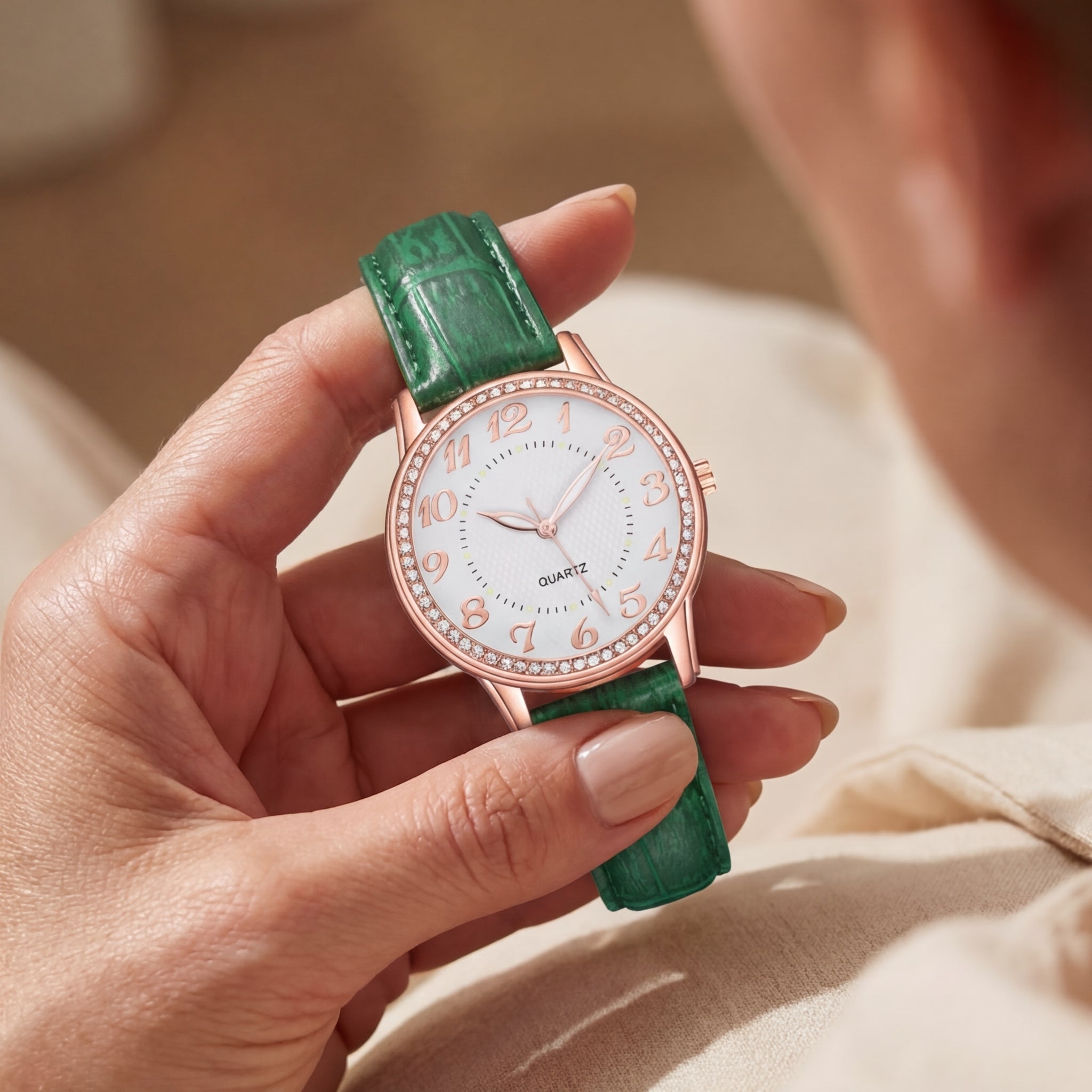 Montre Quartz Diamants Luminescente Bracelet pour Femme